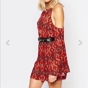 Boho cold shoulder flare sleeve dress Abercrombie